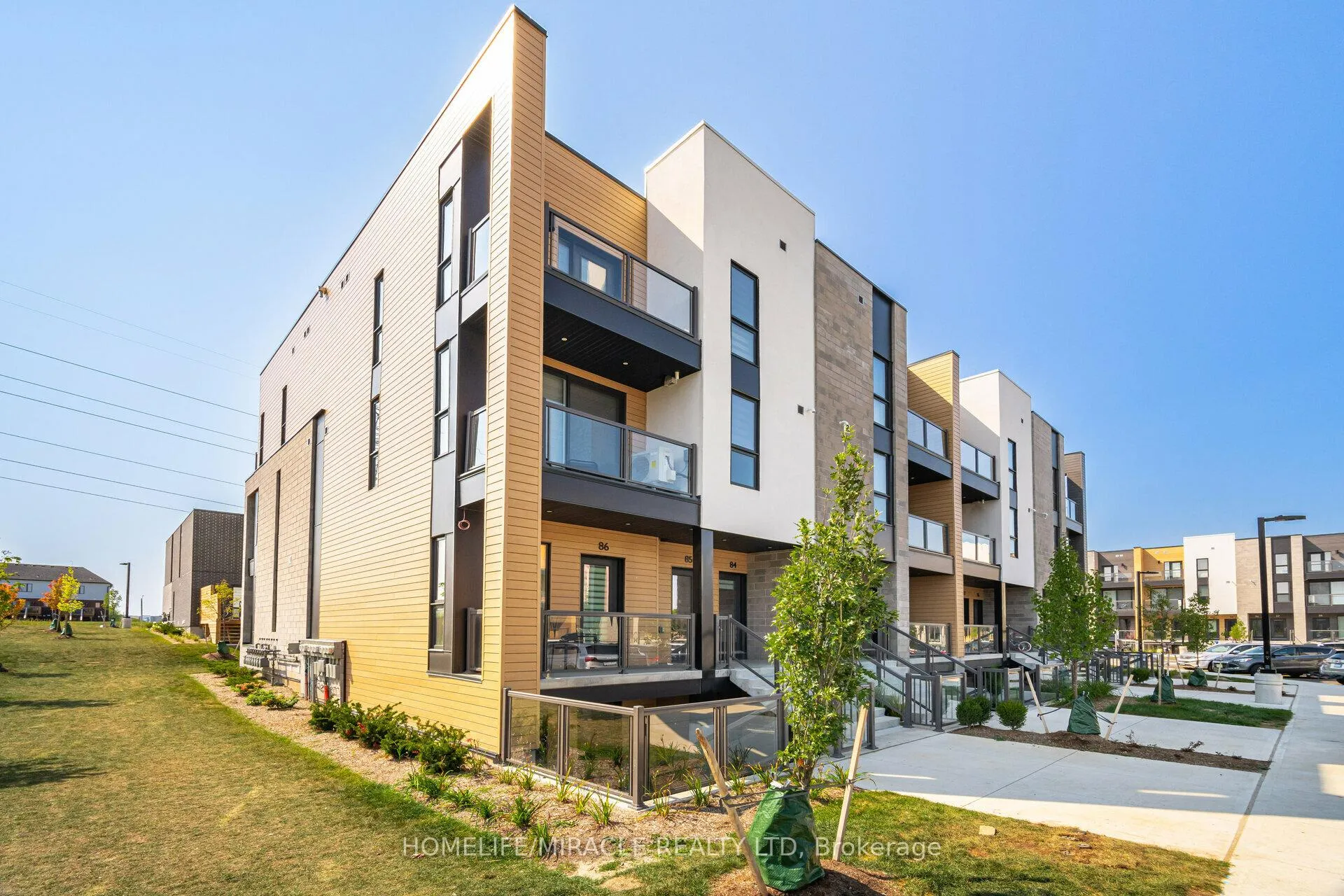 Photo 2 of Unit 83, 261 Woodbine Avenue, Kitchener — HOMEH