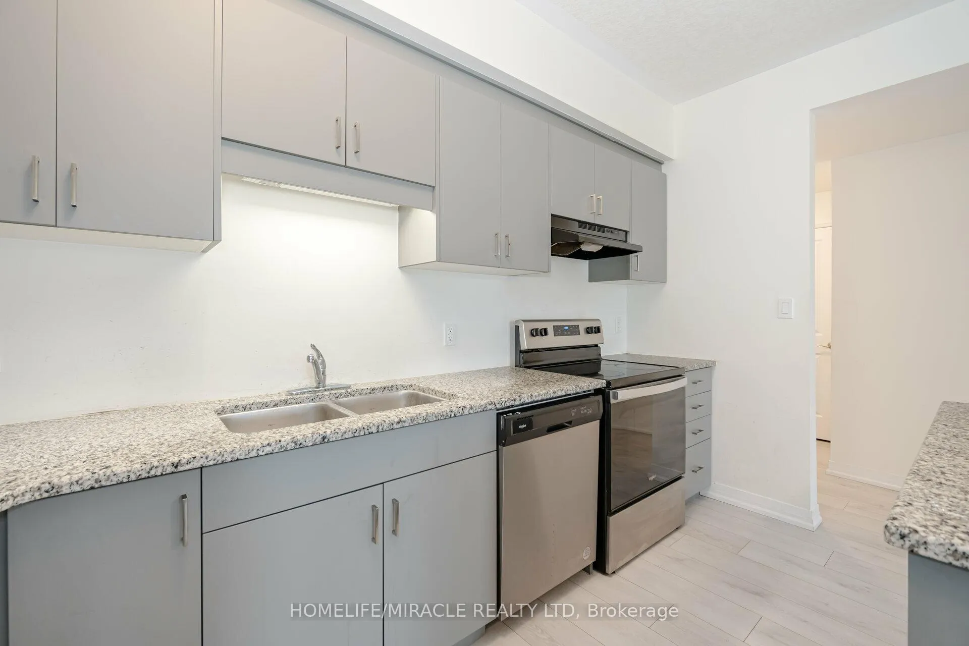 Photo 13 of Unit 83, 261 Woodbine Avenue, Kitchener — HOMEH