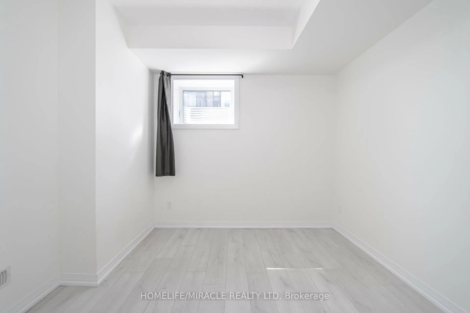 Photo 22 of Unit 83, 261 Woodbine Avenue, Kitchener — HOMEH