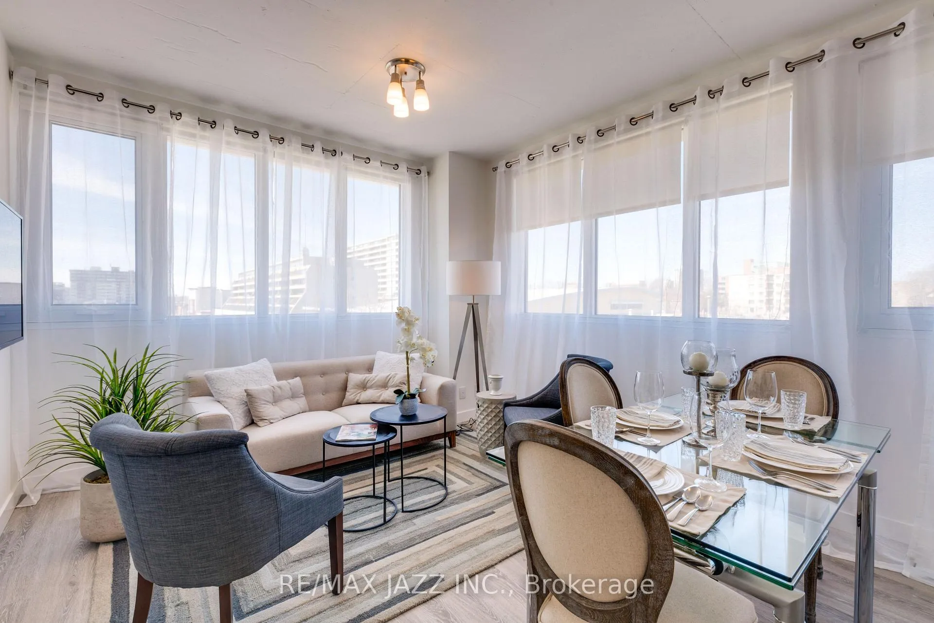 Photo 10 of Unit 1014, 100 Bond Street E, Oshawa, O'Neill — HOMEH