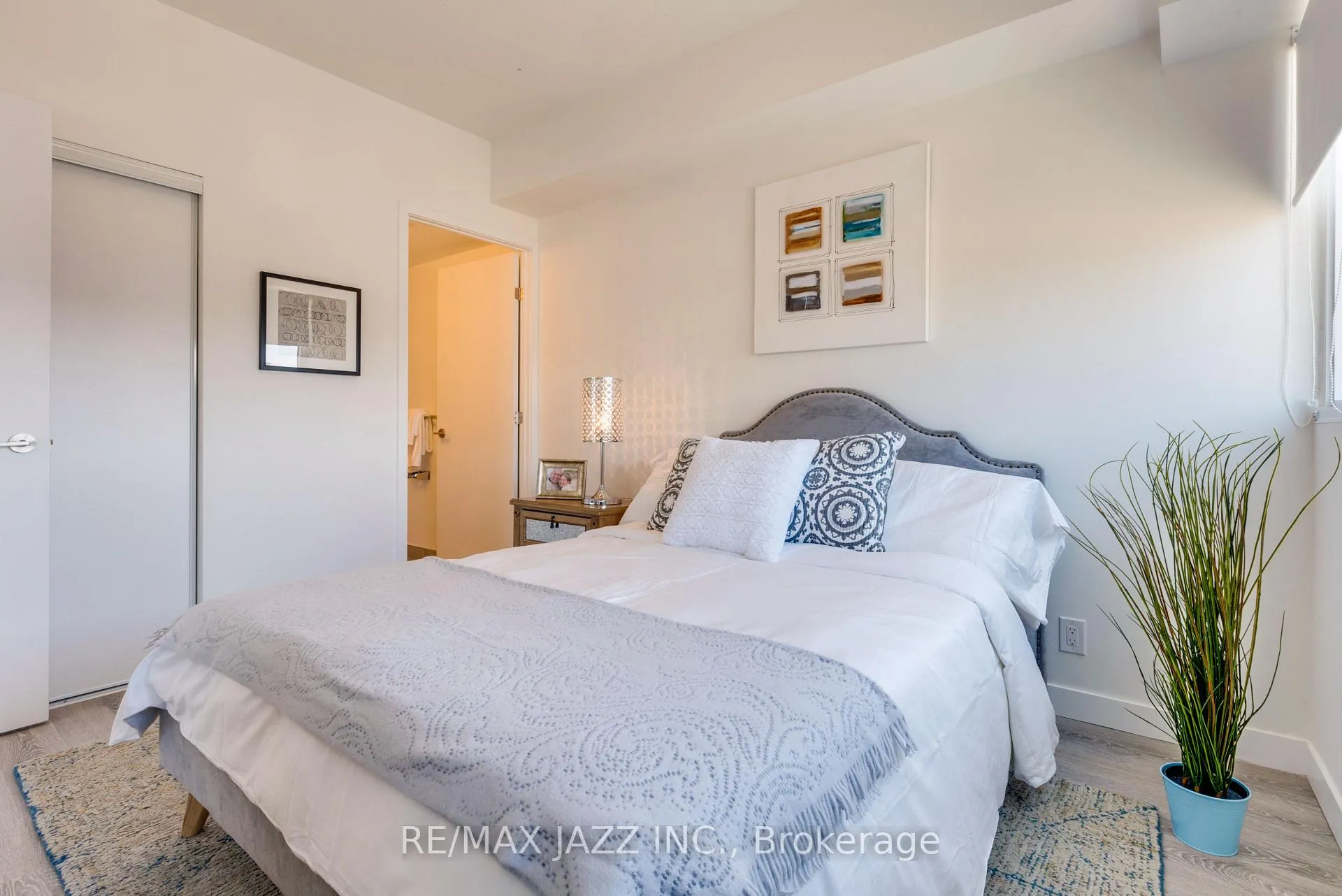 Photo 14 of Unit 1014, 100 Bond Street E, Oshawa, O'Neill — HOMEH
