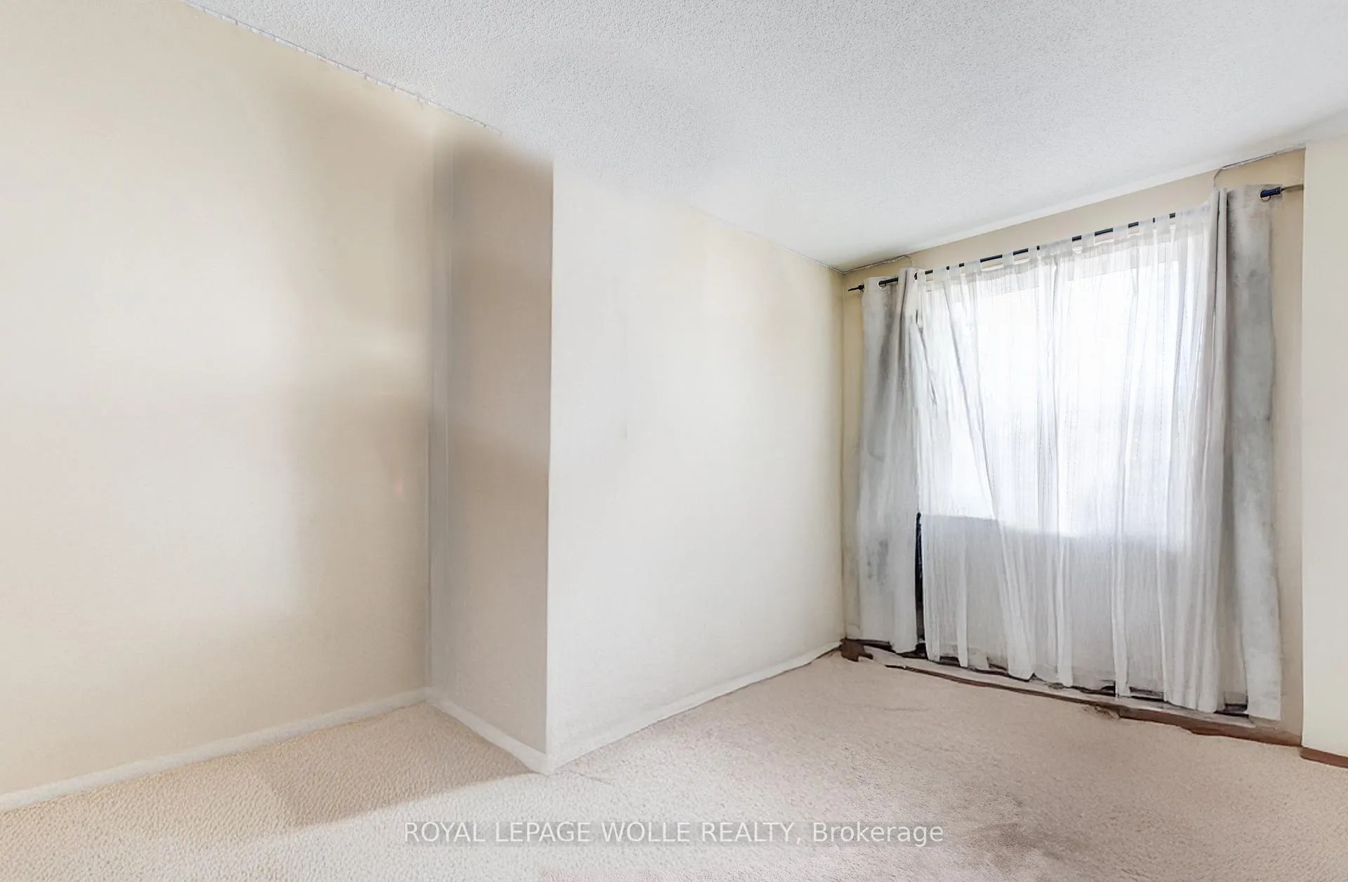 Photo 17 of Unit 17, 465 Woolwich Street N, Waterloo — HOMEH