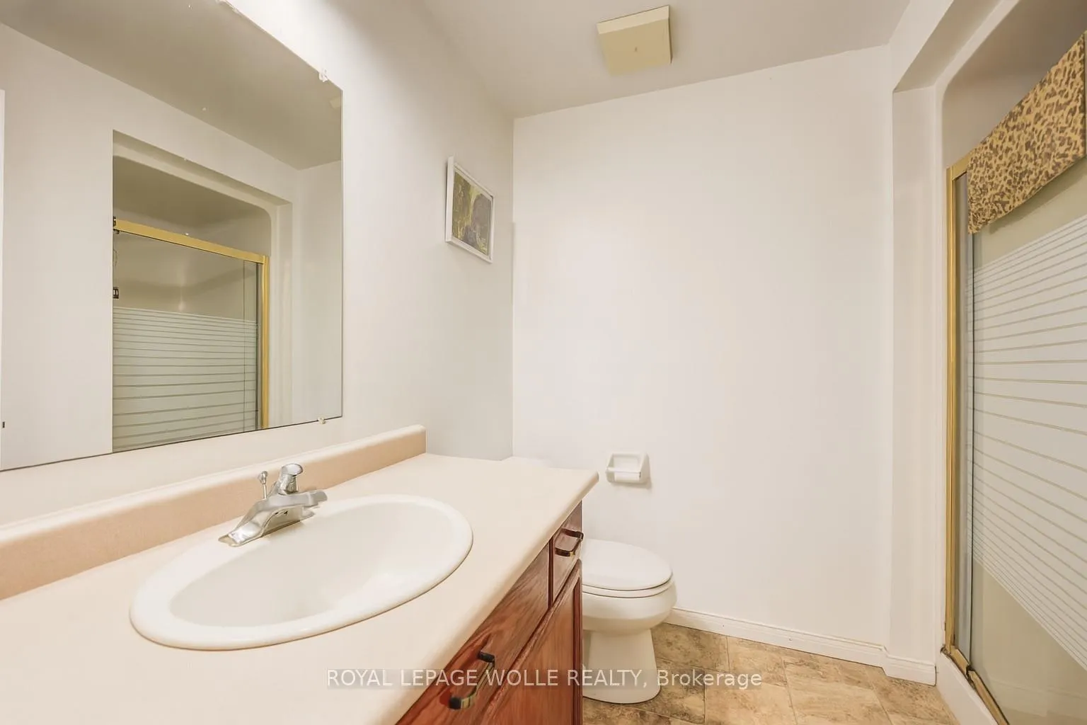 Photo 21 of Unit 17, 465 Woolwich Street N, Waterloo — HOMEH