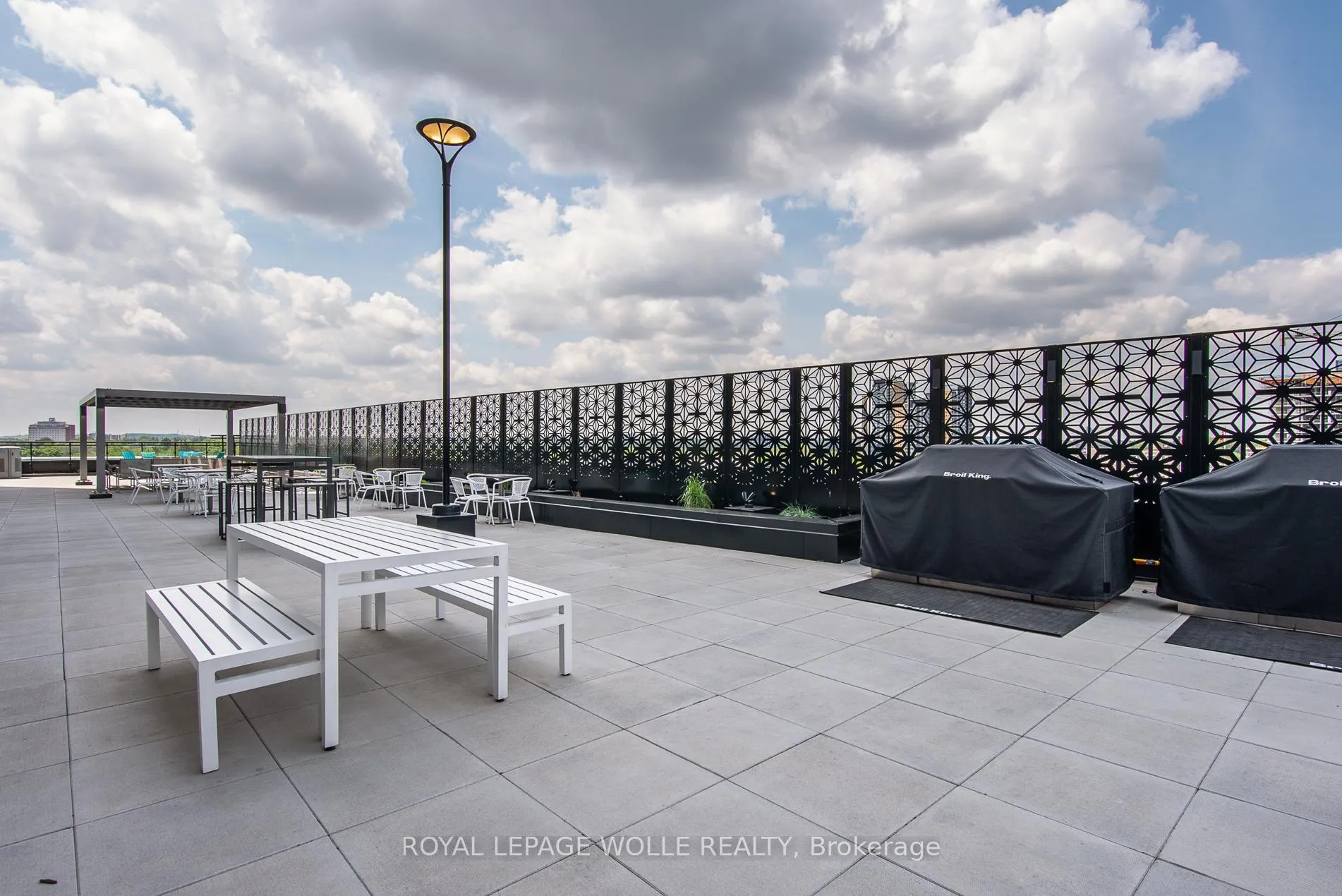 Photo 43 of Unit 1601, 60 Charles Street W, Kitchener — HOMEH
