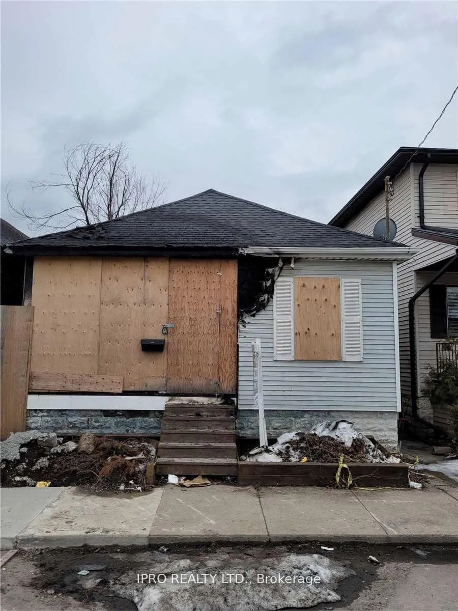 Photo 1 of 314 Britannia Avenue, Hamilton, Homeside — HOMEH