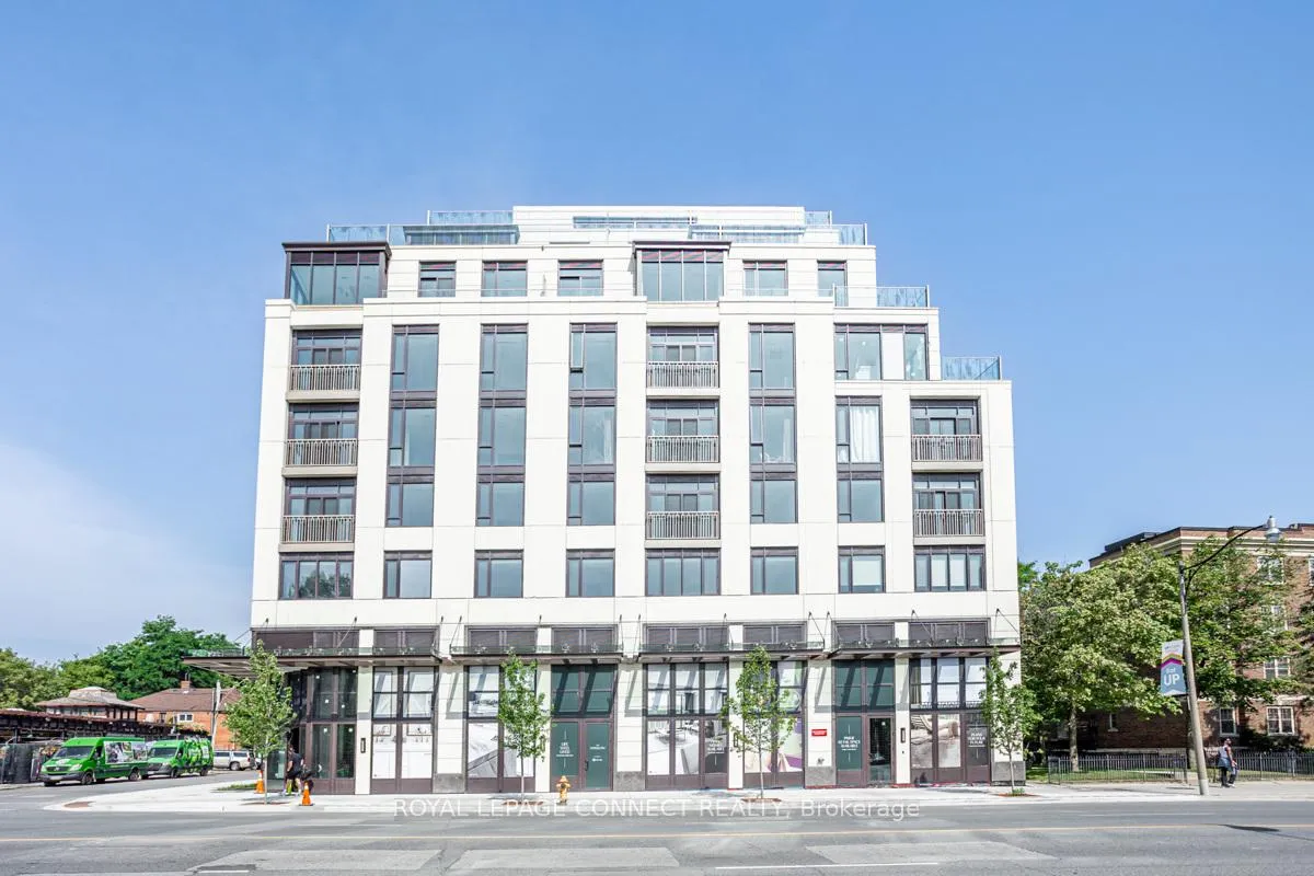 Front of Unit 512, 1 Strathgowan Avenue