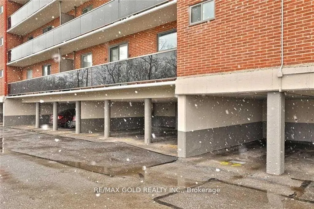 Photo 14 of Unit 57, 2373 King Street E, Hamilton, Glenview — HOMEH