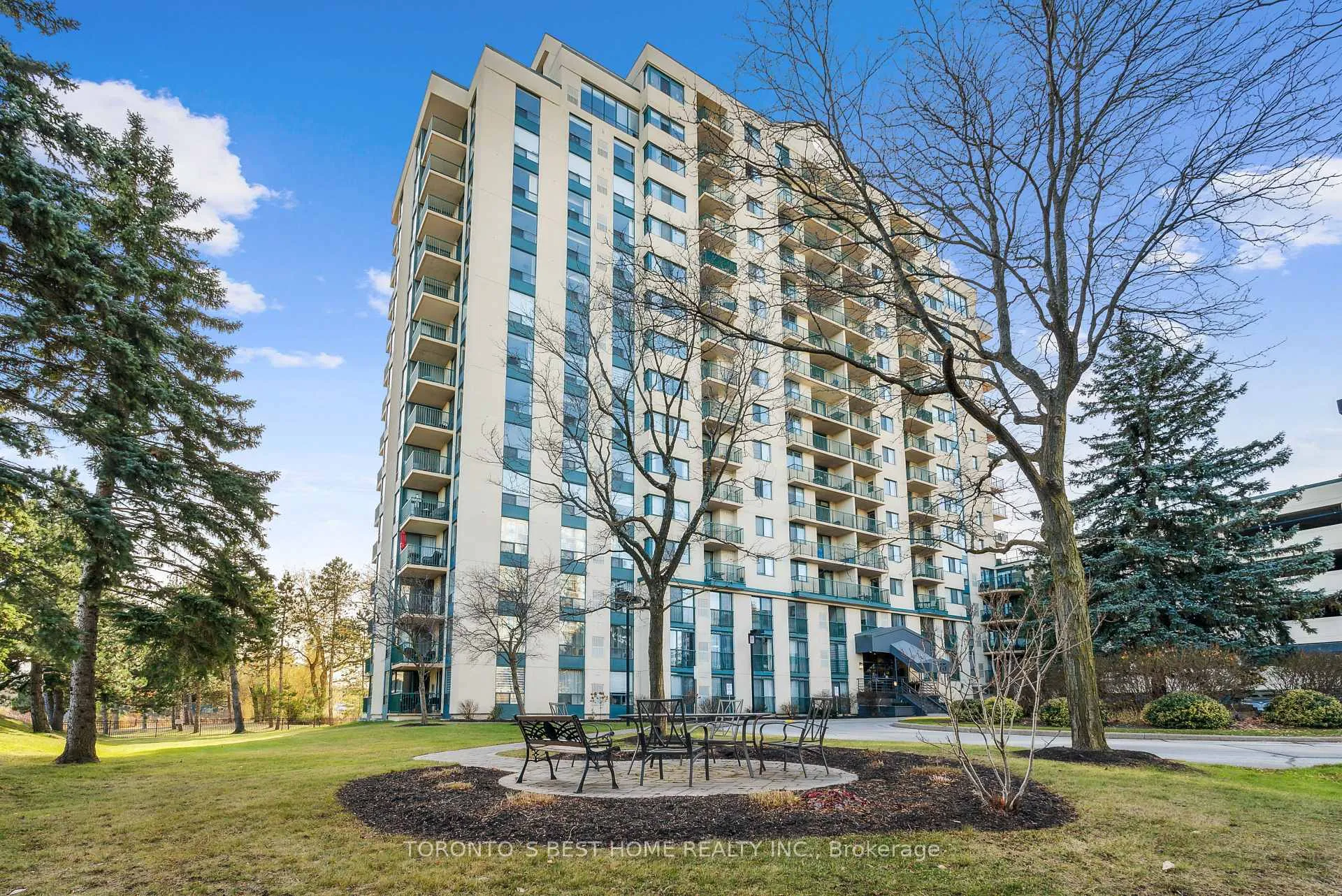Front of Unit 1509, 75 Ellen Street