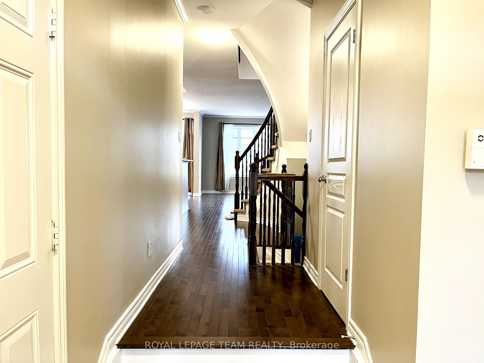 Photo 5 of 54 Madelon Drive, Ottawa, Barrhaven - Longfields — HOMEH