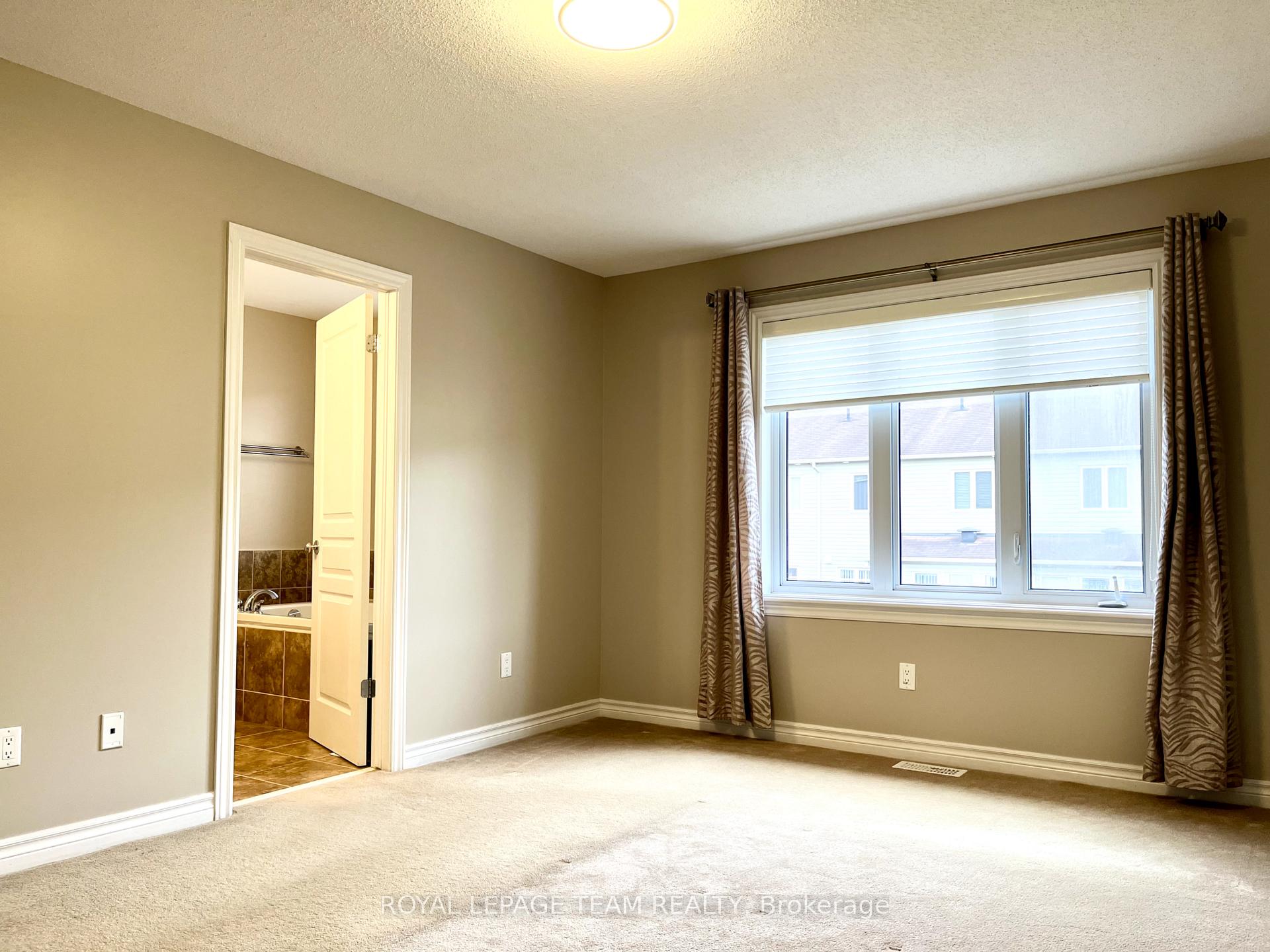 Photo 27 of 54 Madelon Drive, Ottawa, Barrhaven - Longfields — HOMEH