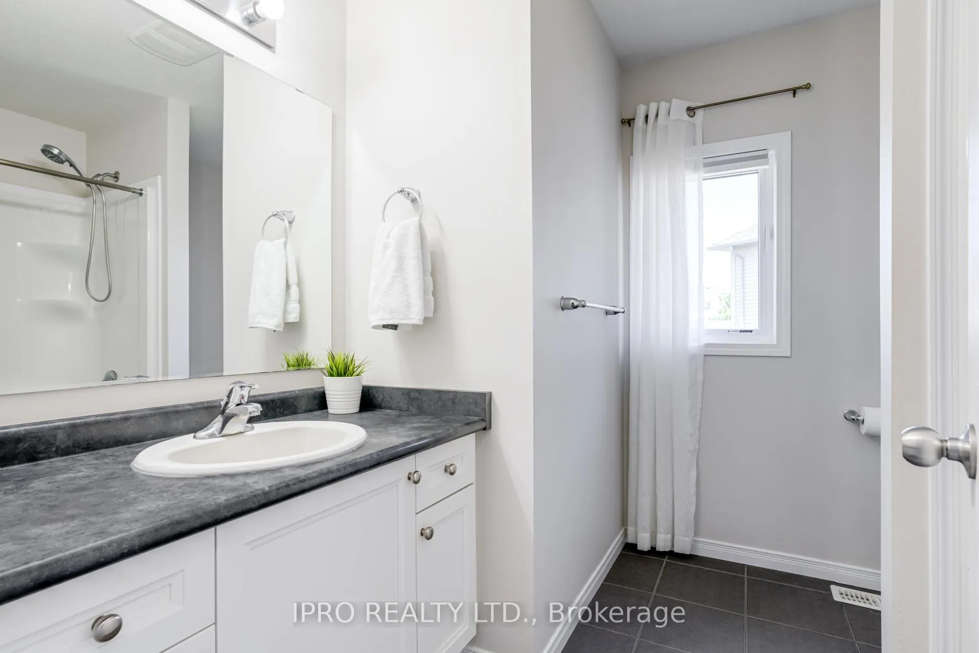 Photo 24 of Unit 16B, 388 Old Huron Road, Kitchener — HOMEH