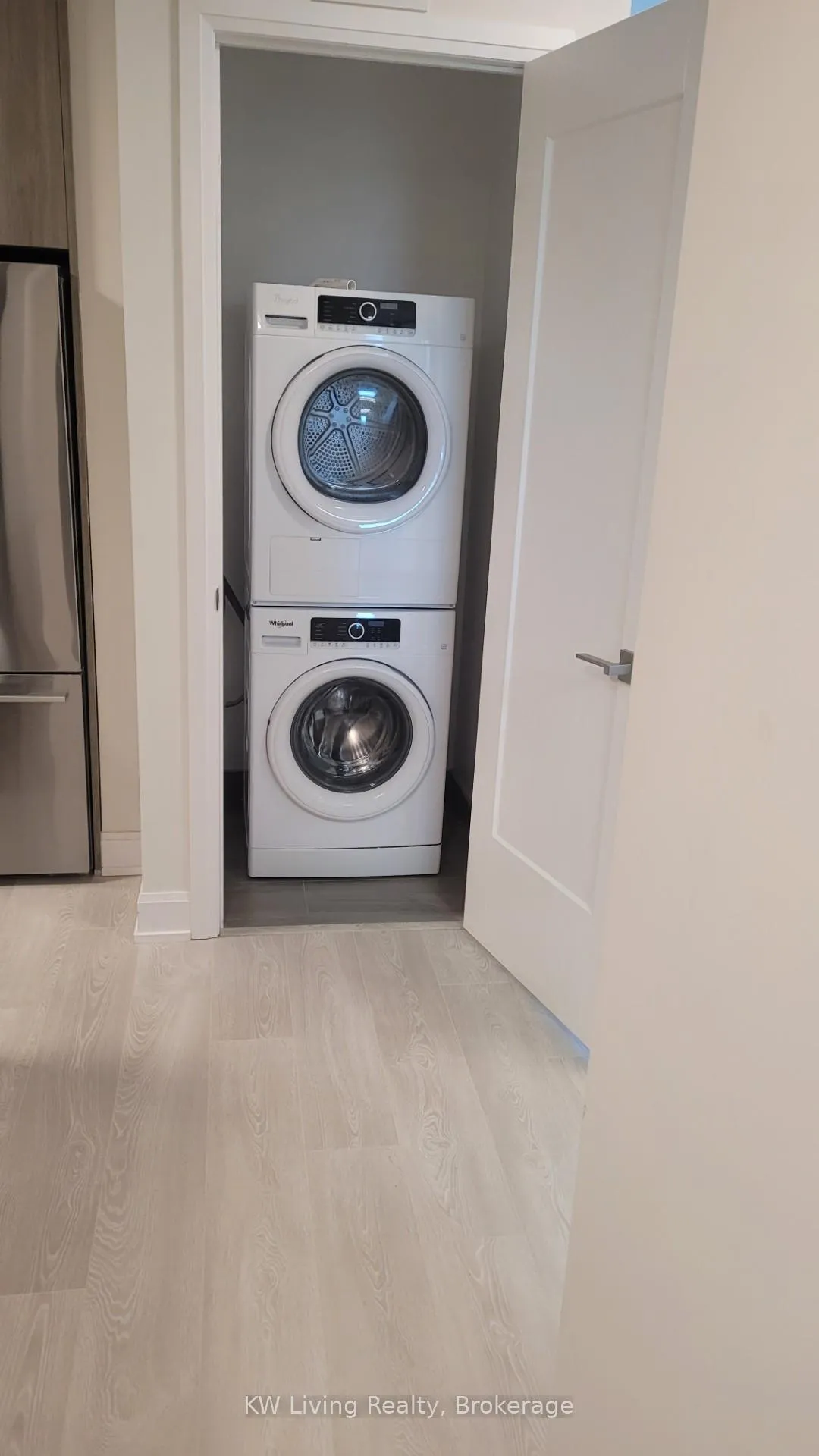 Photo 11 of Unit 625, 38 Water Walk Drive, Markham, Unionville — HOMEH