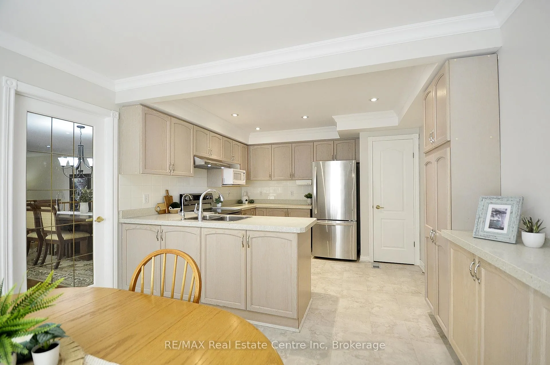 Photo 9 of Unit 5, 95 Beasley Crescent, Waterloo — HOMEH