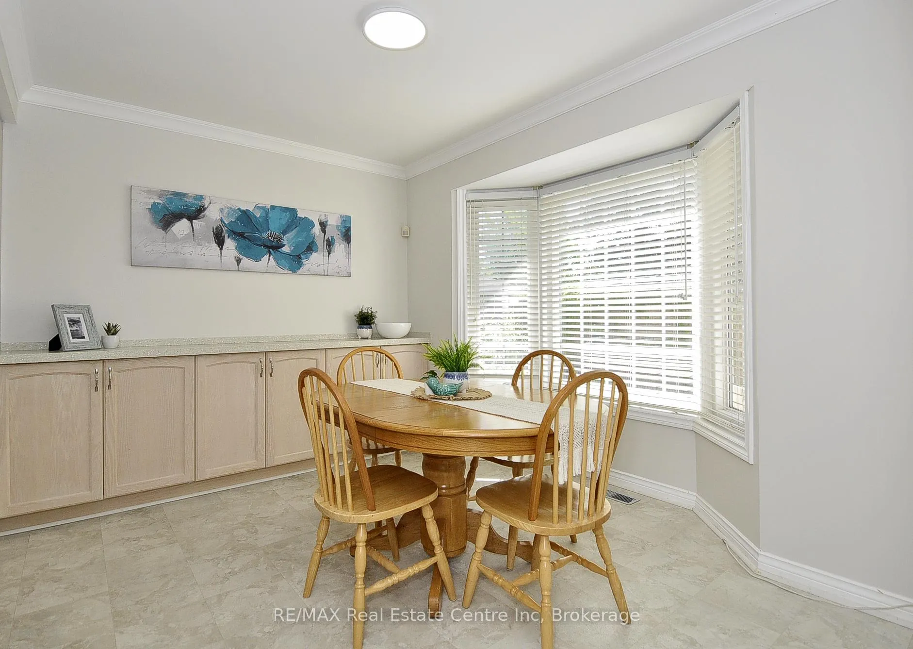 Photo 10 of Unit 5, 95 Beasley Crescent, Waterloo — HOMEH