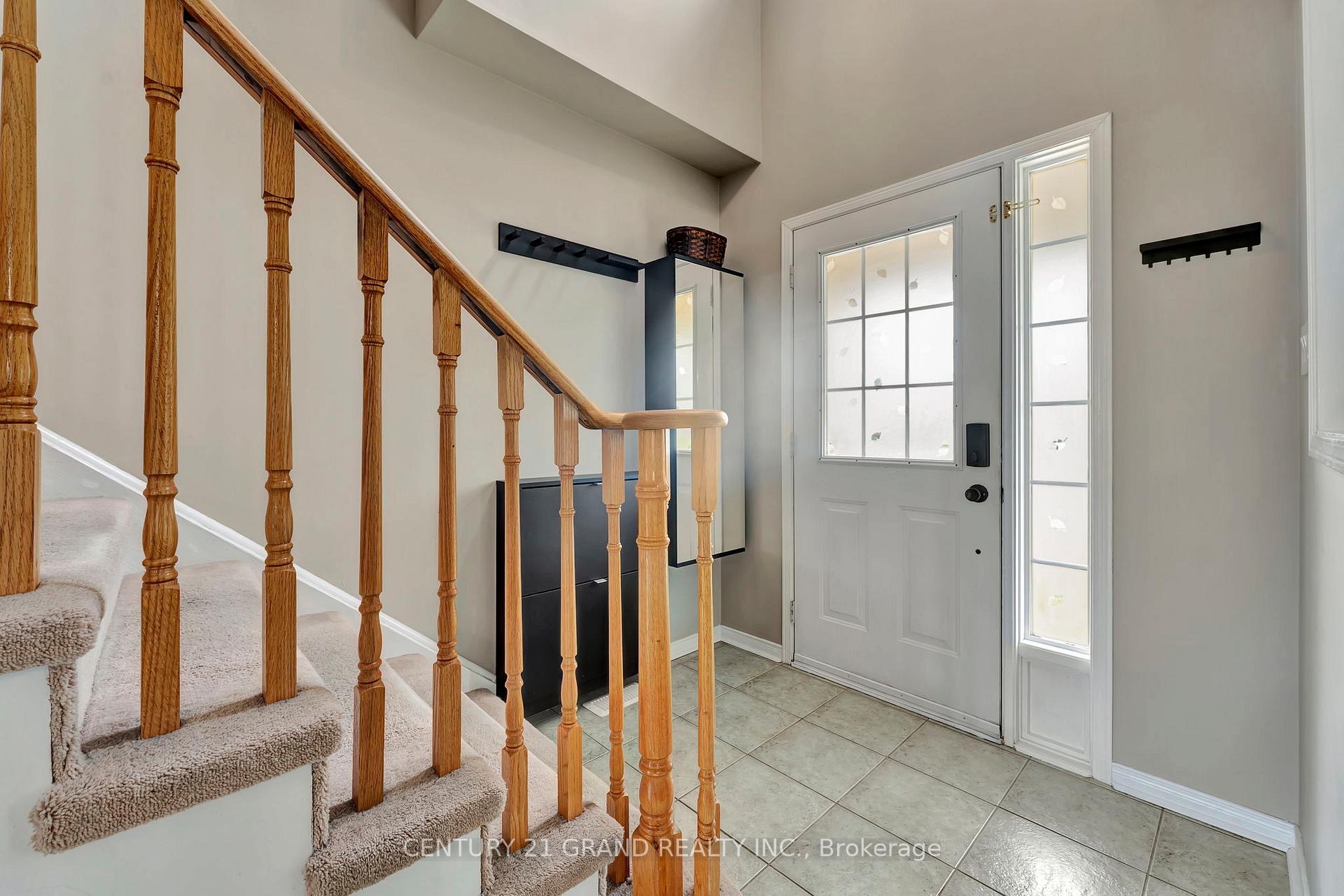 Photo 5 of 21 Mavin Street, Brant, Brantford Twp — HOMEH