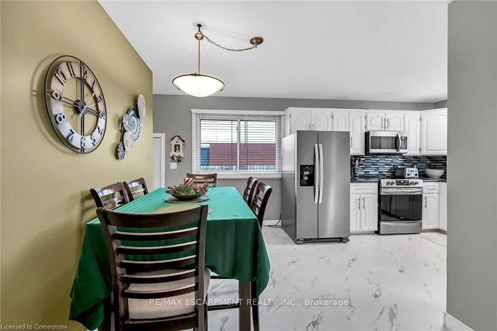 Photo 6 of 253 Thorner Drive, Hamilton, Thorner — HOMEH