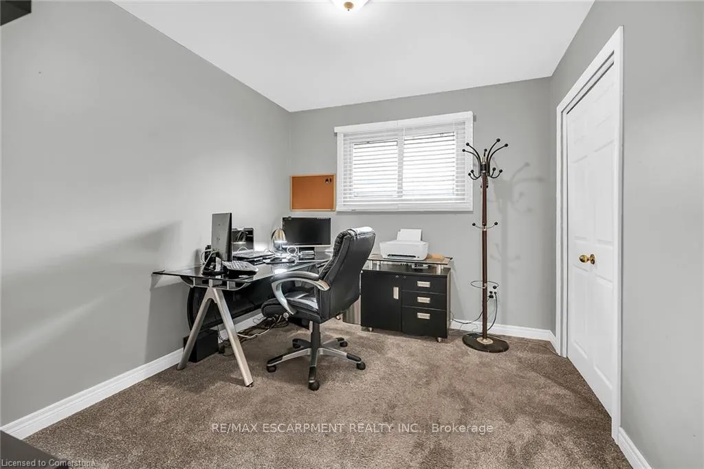 Photo 14 of 253 Thorner Drive, Hamilton, Thorner — HOMEH