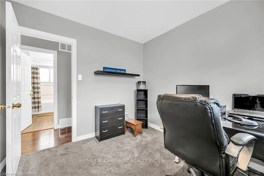 Photo 15 of 253 Thorner Drive, Hamilton, Thorner — HOMEH