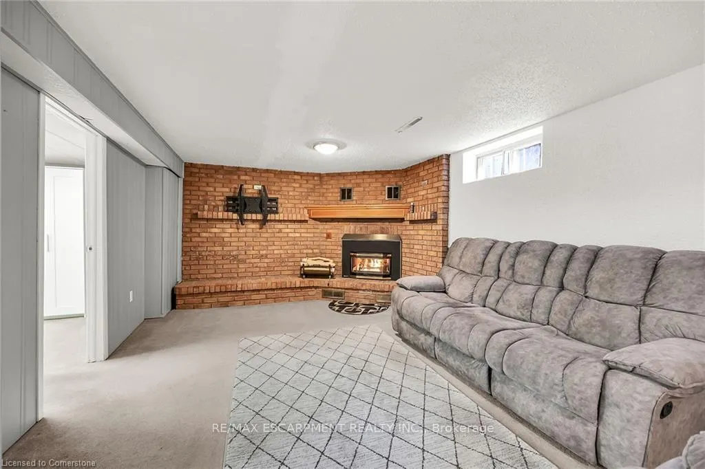 Photo 20 of 253 Thorner Drive, Hamilton, Thorner — HOMEH