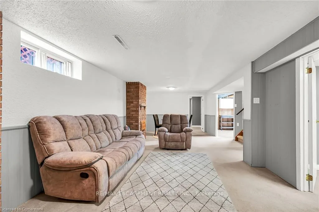 Photo 22 of 253 Thorner Drive, Hamilton, Thorner — HOMEH