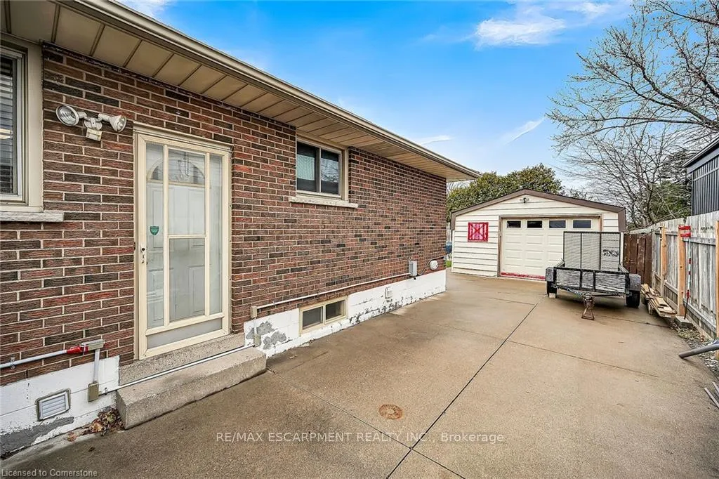 Photo 32 of 253 Thorner Drive, Hamilton, Thorner — HOMEH