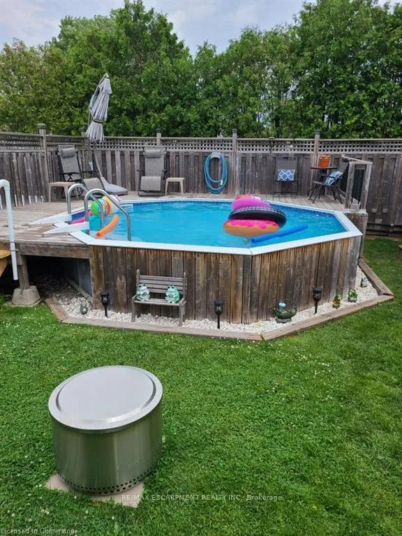 Photo 38 of 253 Thorner Drive, Hamilton, Thorner — HOMEH