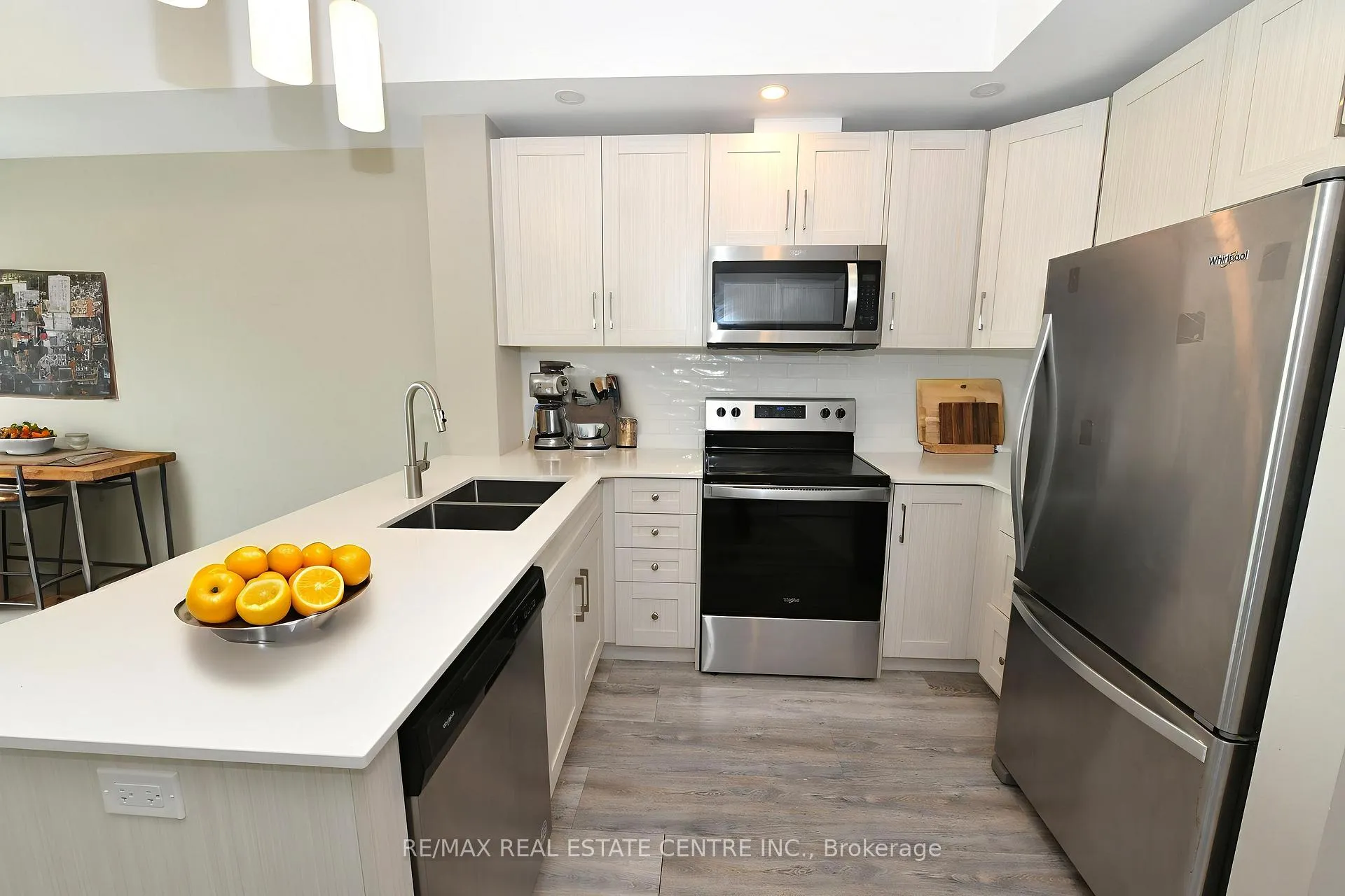 Photo 3 of Unit 2403, 60 Charles Street, Kitchener — HOMEH