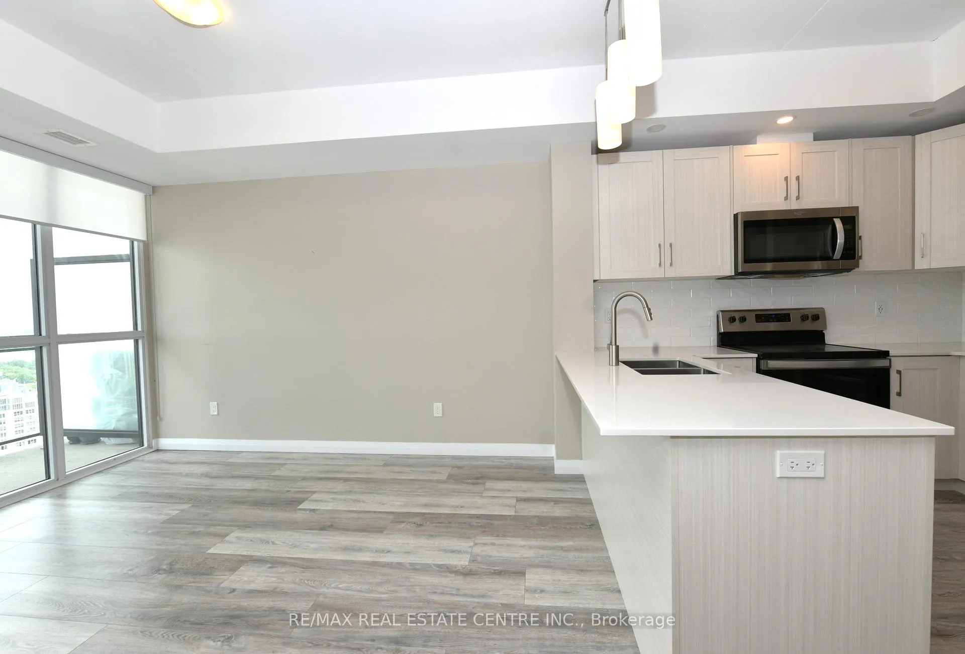 Photo 5 of Unit 2403, 60 Charles Street, Kitchener — HOMEH