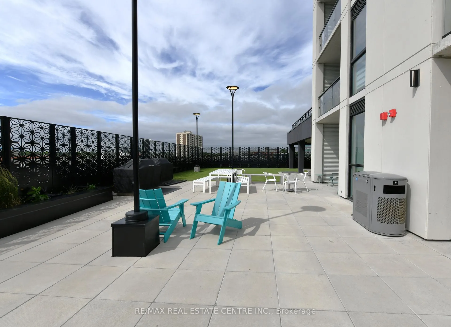 Photo 22 of Unit 2403, 60 Charles Street, Kitchener — HOMEH