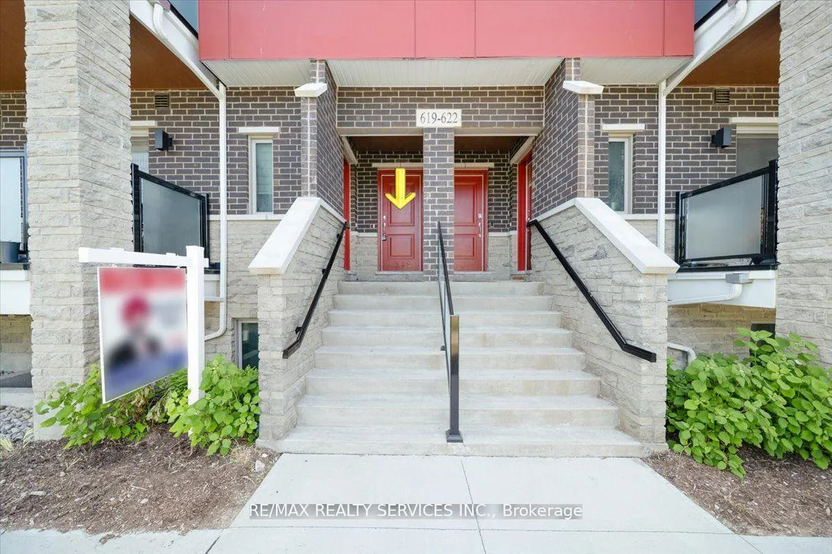 Photo 5 of Unit 622, 1034 Reflection Place, Pickering, Rural Pickering — HOMEH