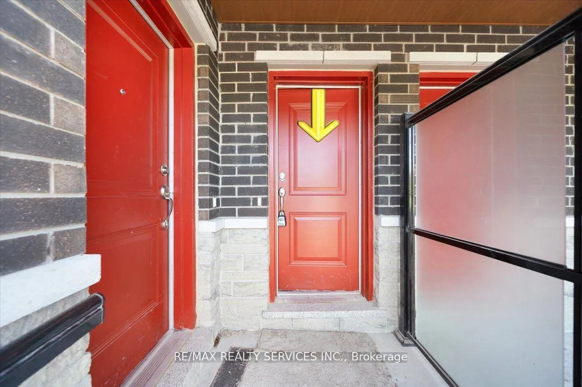 Photo 6 of Unit 622, 1034 Reflection Place, Pickering, Rural Pickering — HOMEH