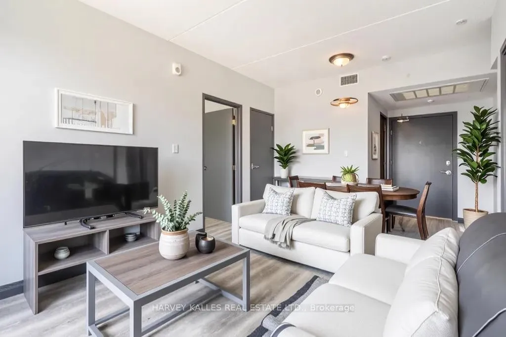 Front of Unit A502, 275 Larch Street