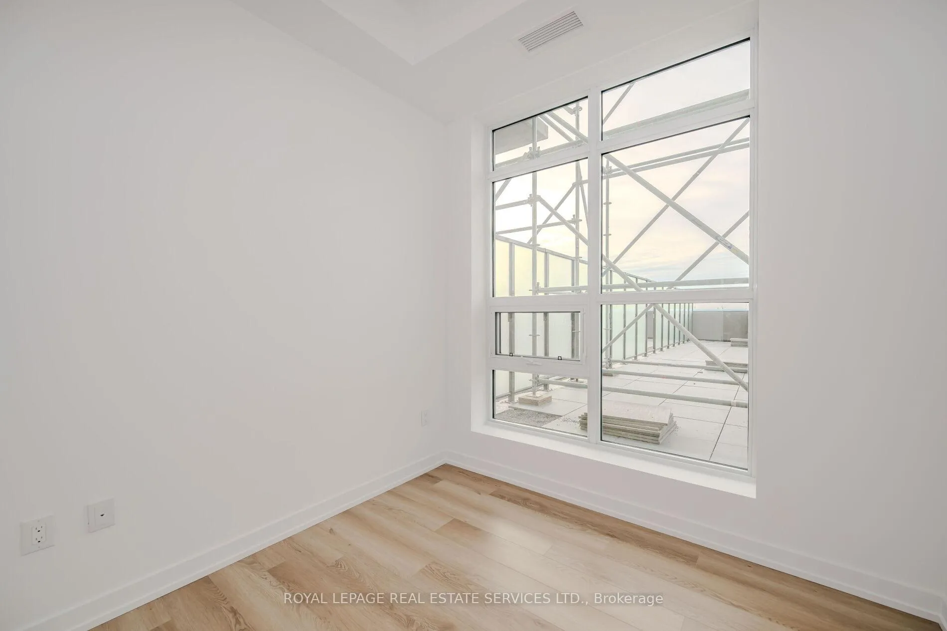 Photo 6 of Unit 517, 470 Dundas Street E, Hamilton, Waterdown — HOMEH