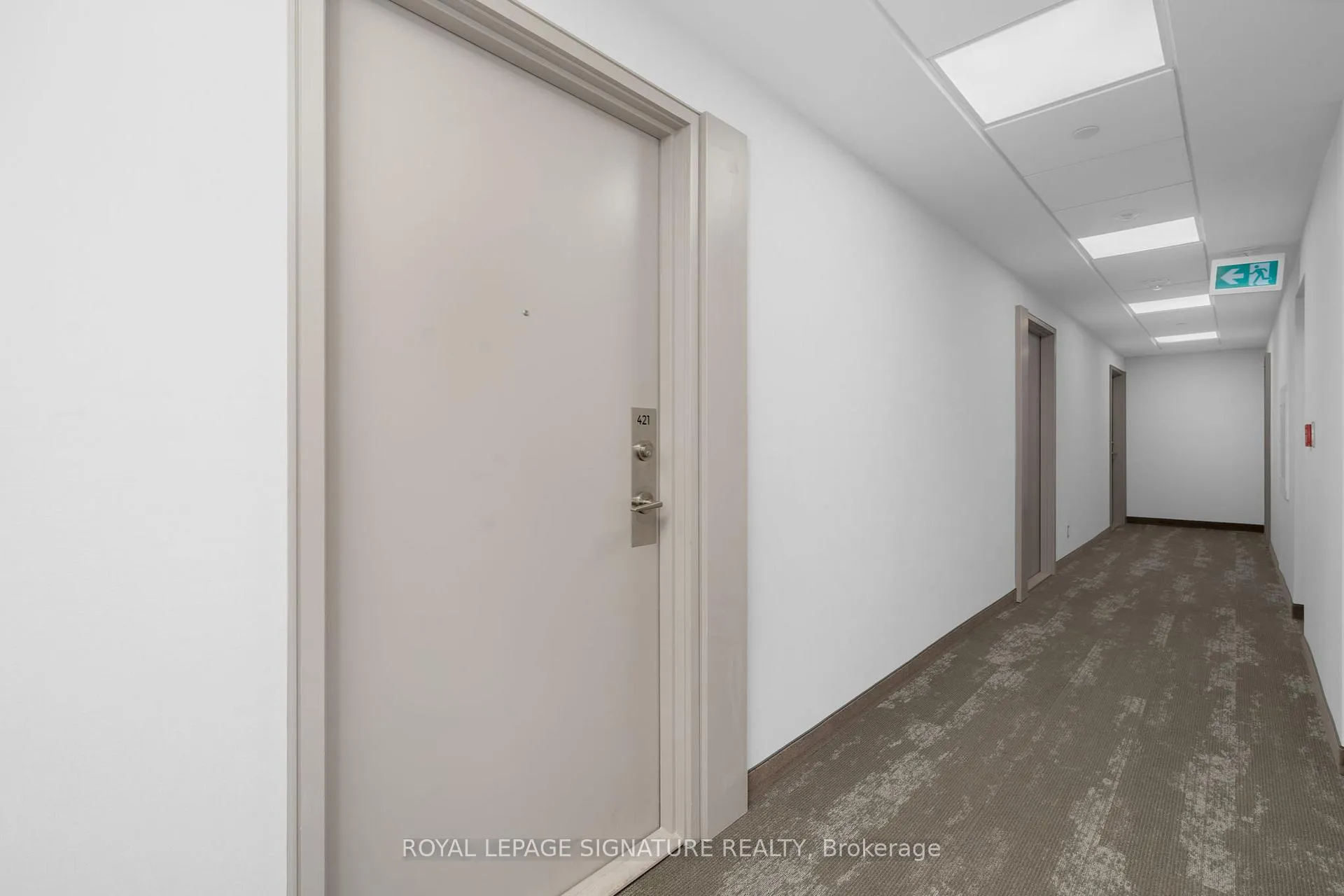 Photo 3 of Unit 421, 681 Yonge Street, Barrie, Painswick South — HOMEH