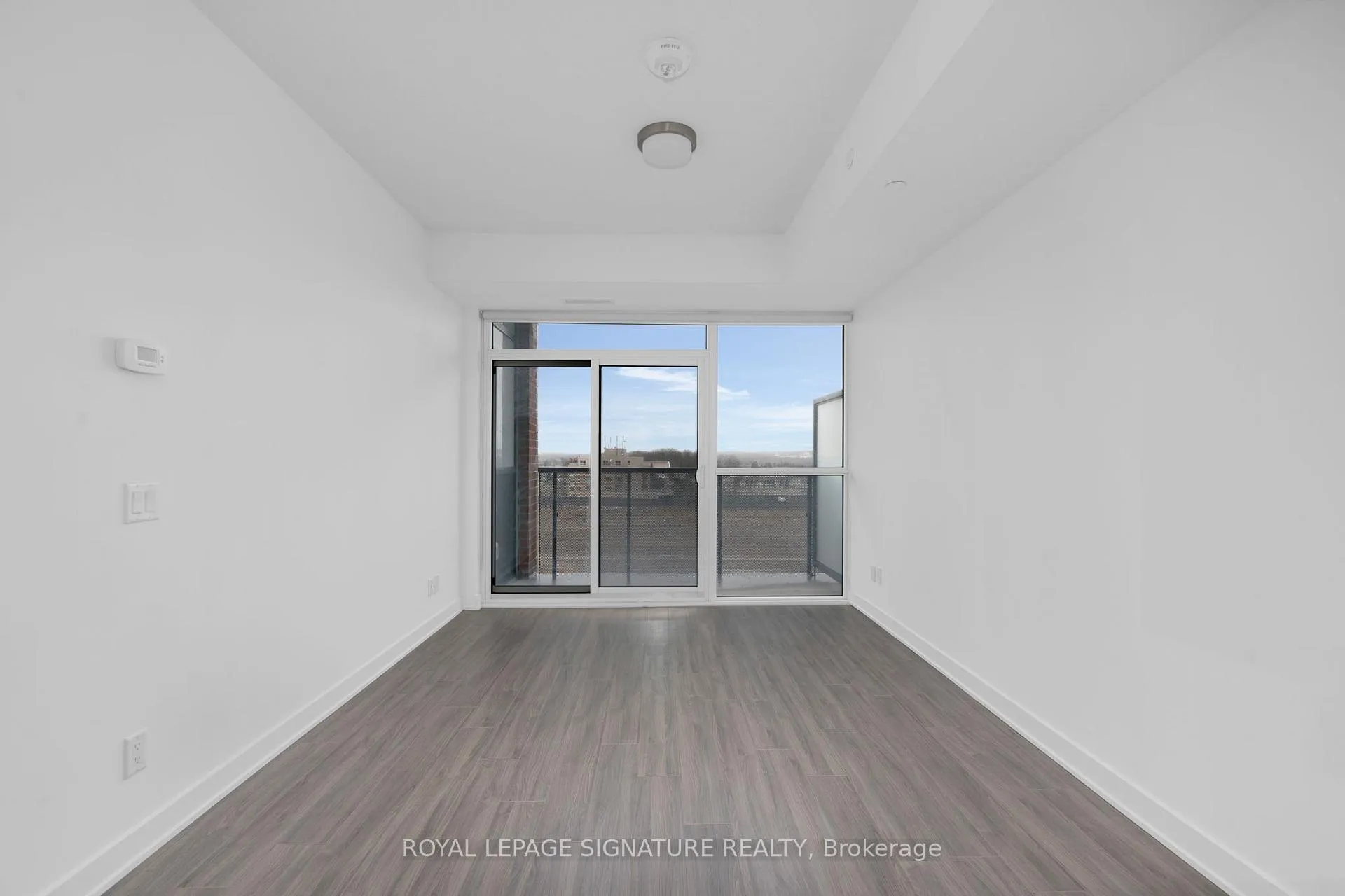 Photo 8 of Unit 421, 681 Yonge Street, Barrie, Painswick South — HOMEH