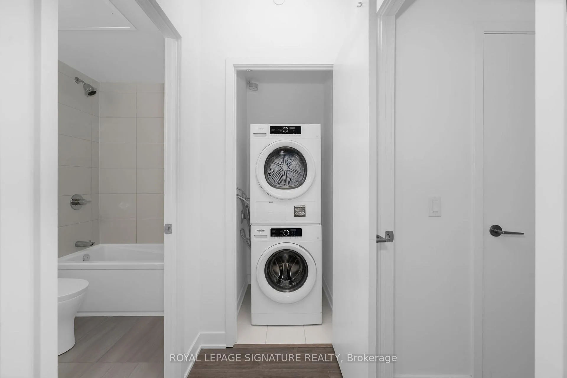 Photo 12 of Unit 421, 681 Yonge Street, Barrie, Painswick South — HOMEH