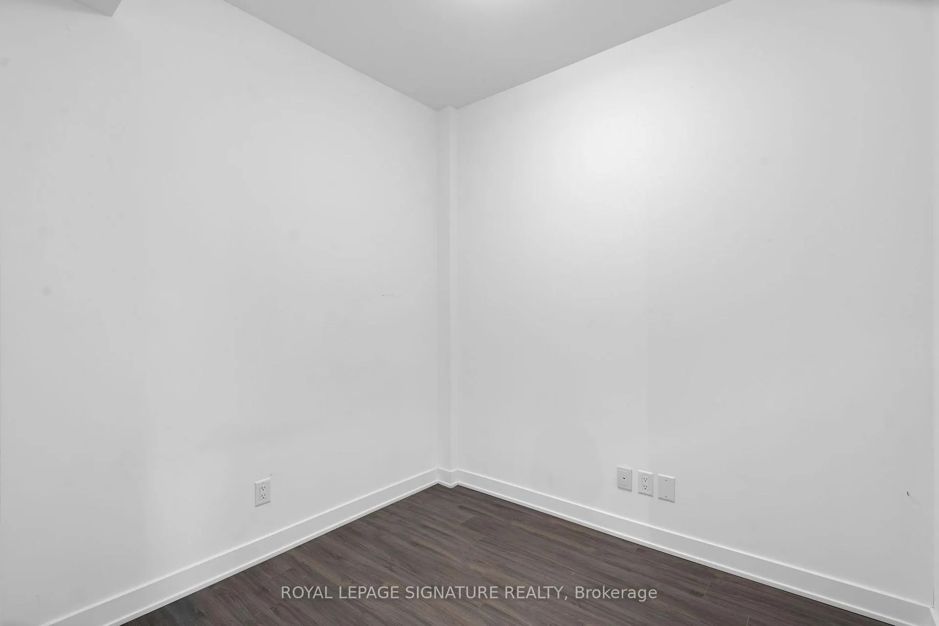 Photo 13 of Unit 421, 681 Yonge Street, Barrie, Painswick South — HOMEH