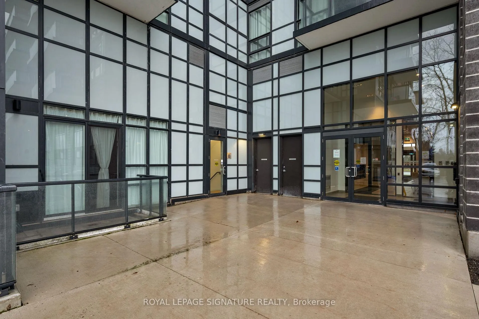 Photo 18 of Unit 421, 681 Yonge Street, Barrie, Painswick South — HOMEH
