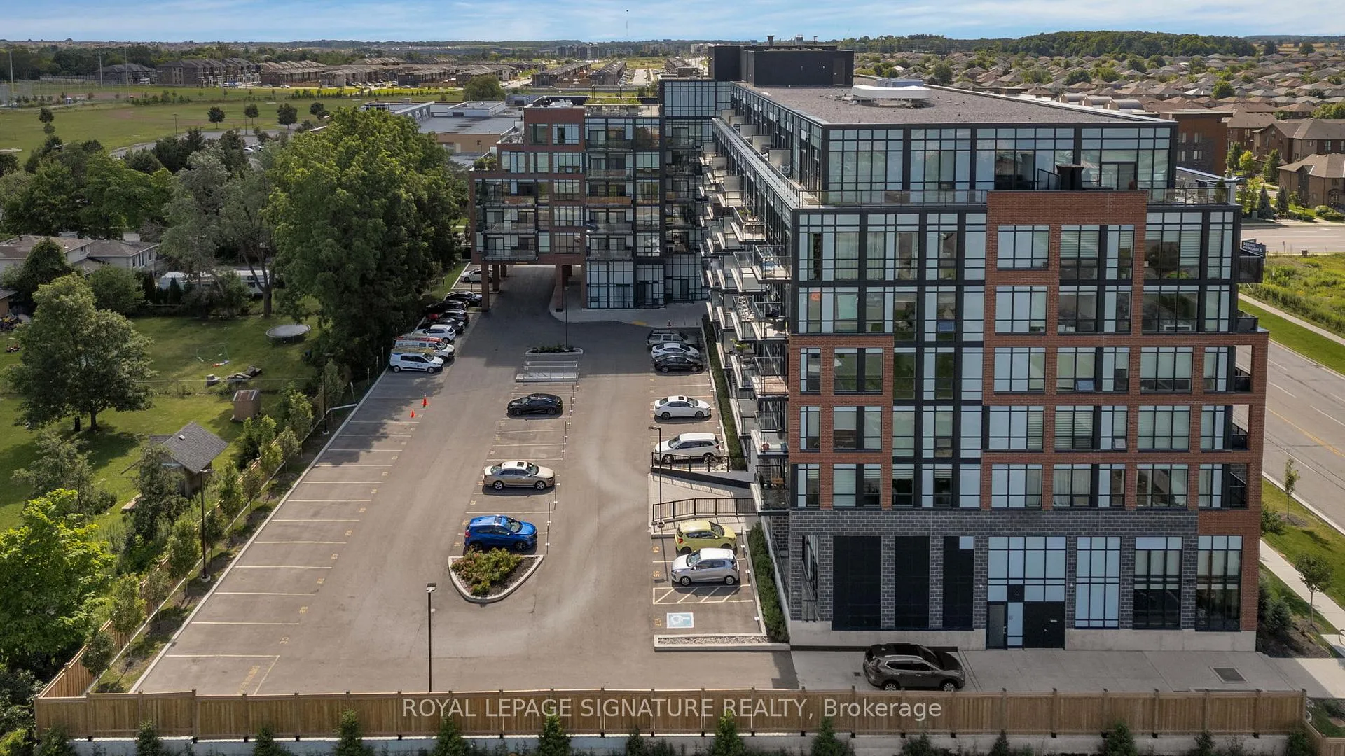 Photo 28 of Unit 421, 681 Yonge Street, Barrie, Painswick South — HOMEH