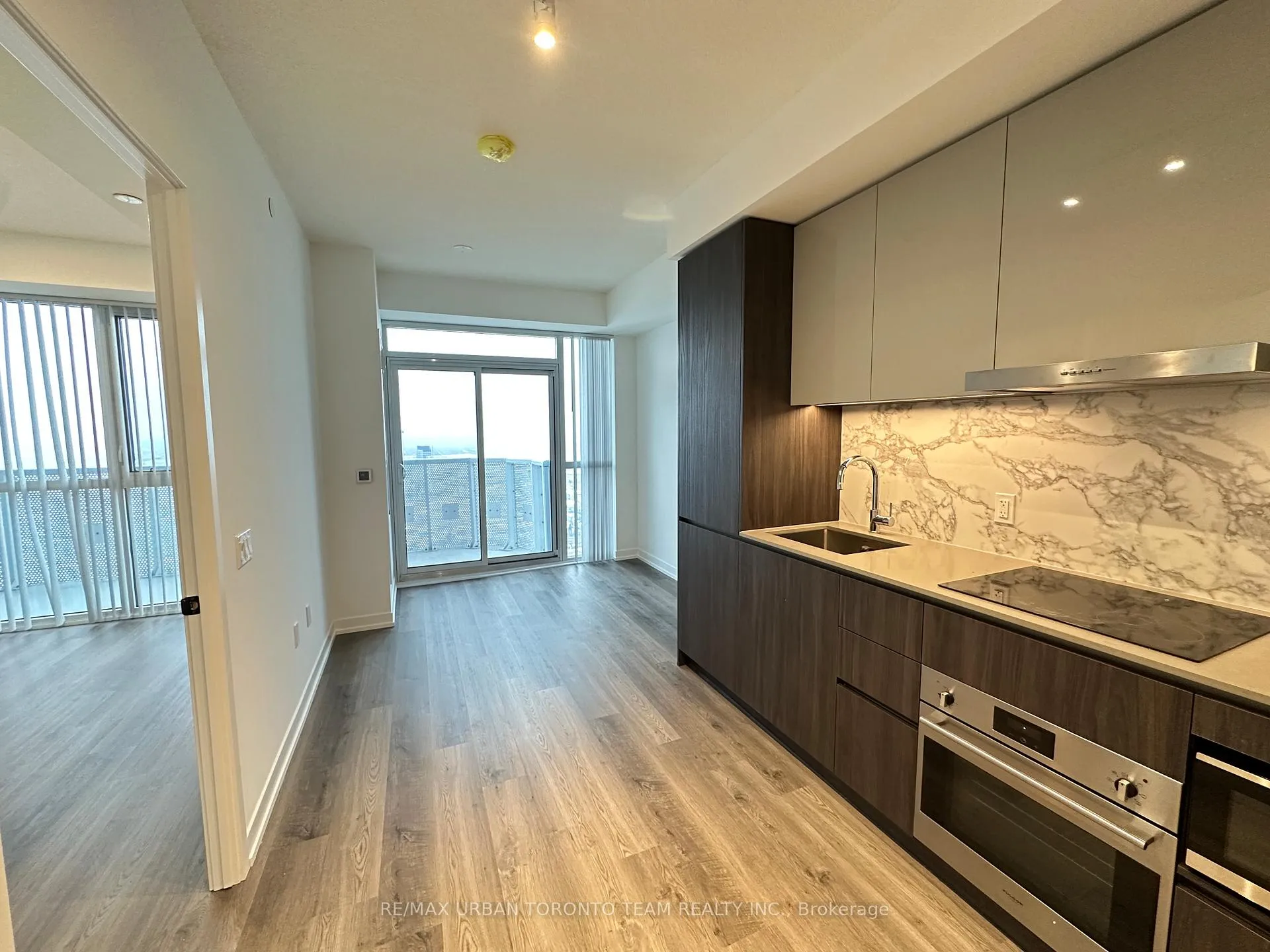 Front of Unit 4808, 8 Interchange Way