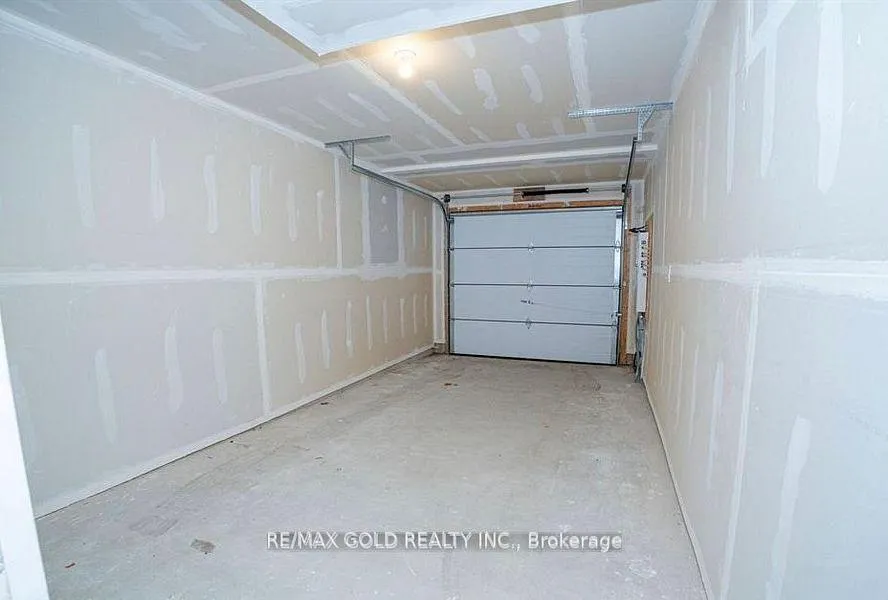 Photo 15 of Unit 34, 99 Roger Street, Waterloo, Uptown Waterloo/Westmount — HOMEH