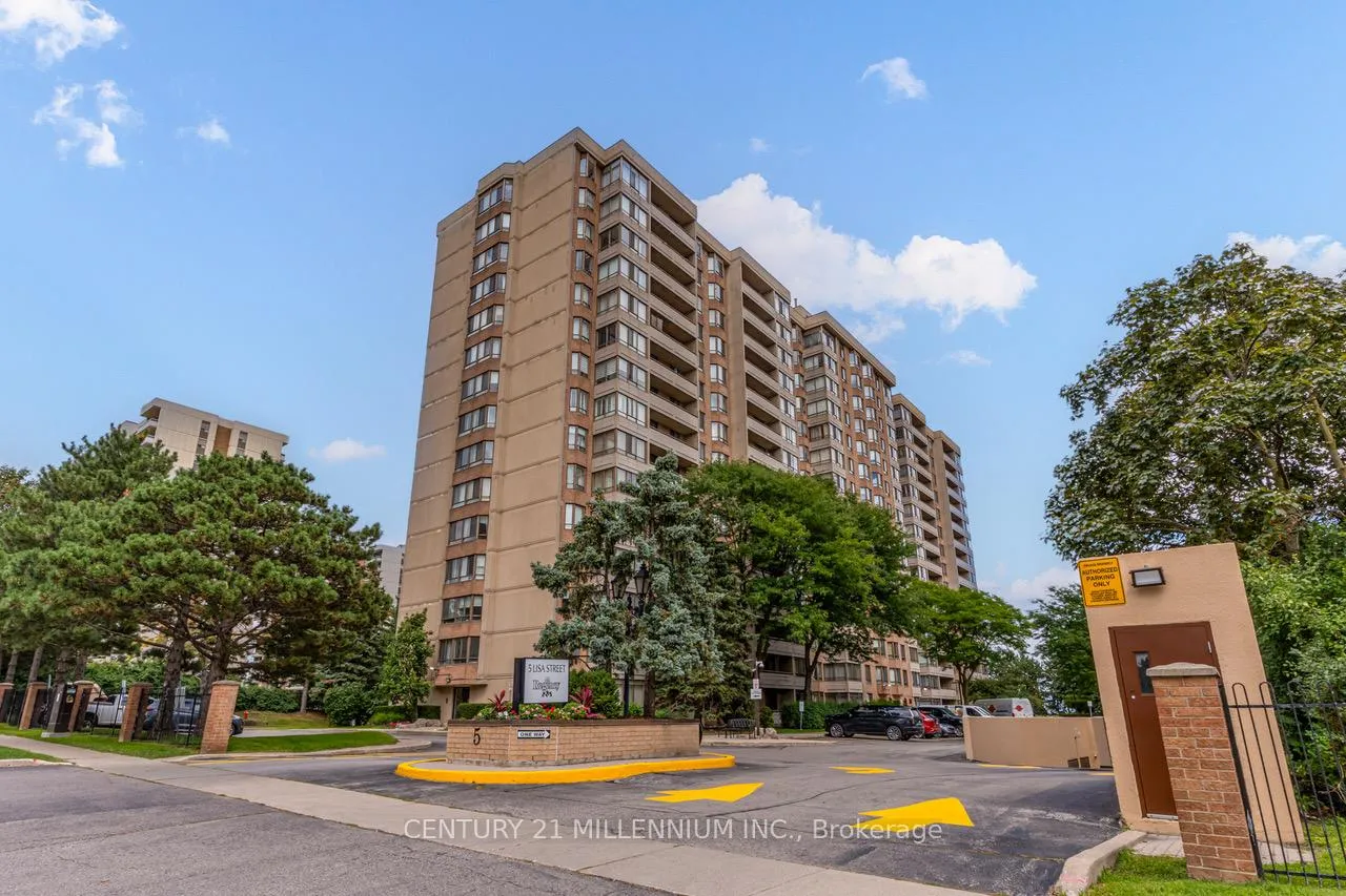 Front of Unit 604, 5 Lisa Street