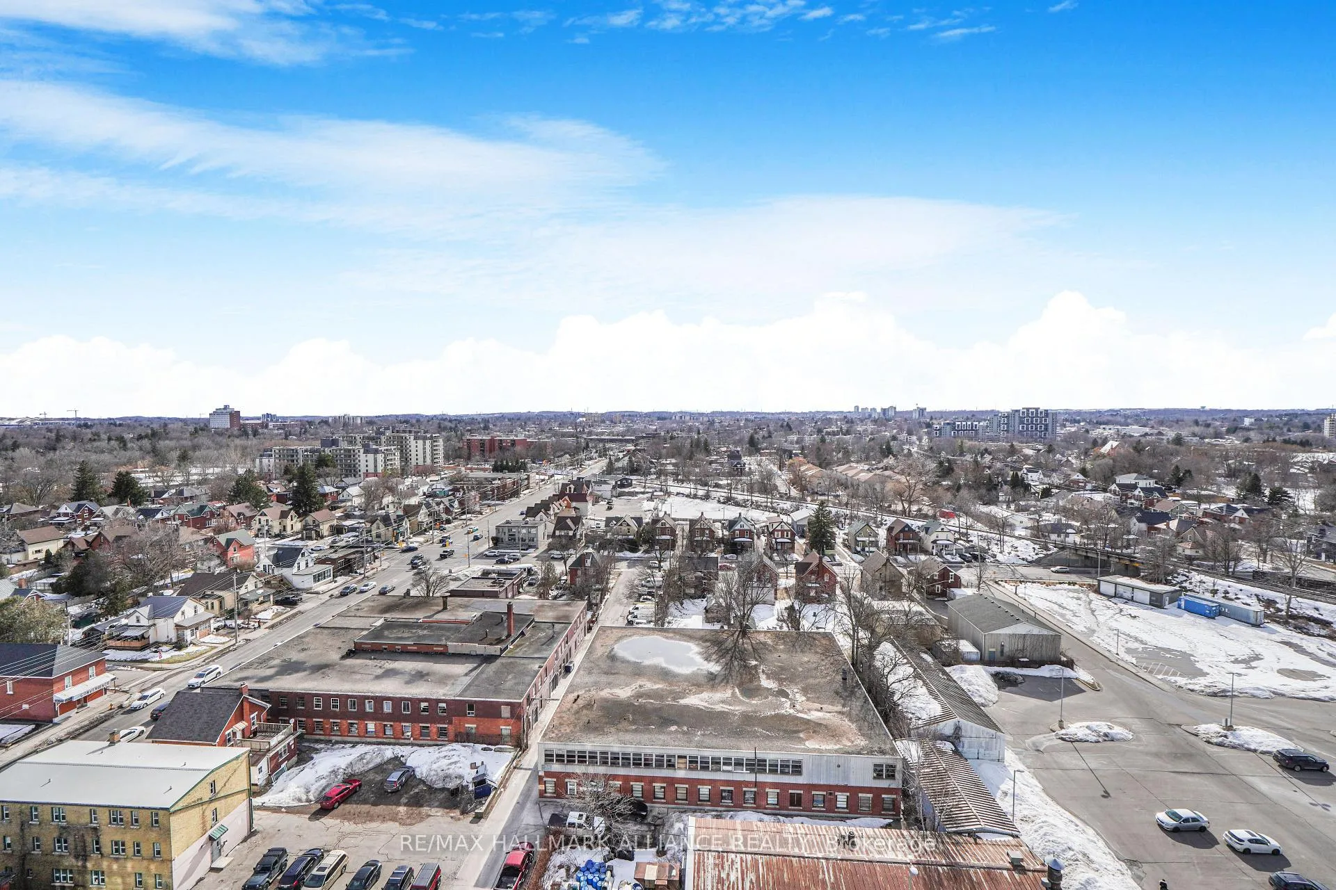 Photo 14 of Unit 1406, 108 Garment Street, Kitchener — HOMEH