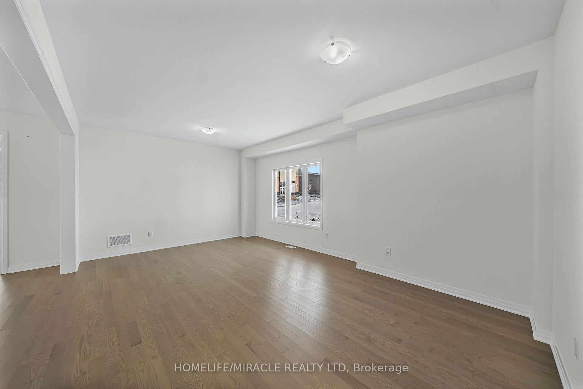 Photo 9 of 103 Windermere Boulevard, Loyalist, Bath — HOMEH