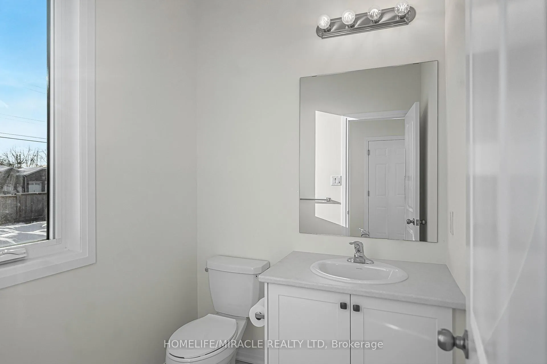 Photo 14 of 103 Windermere Boulevard, Loyalist, Bath — HOMEH