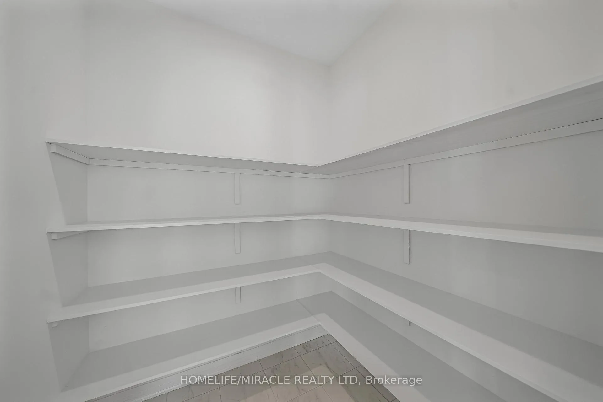 Photo 25 of 103 Windermere Boulevard, Loyalist, Bath — HOMEH
