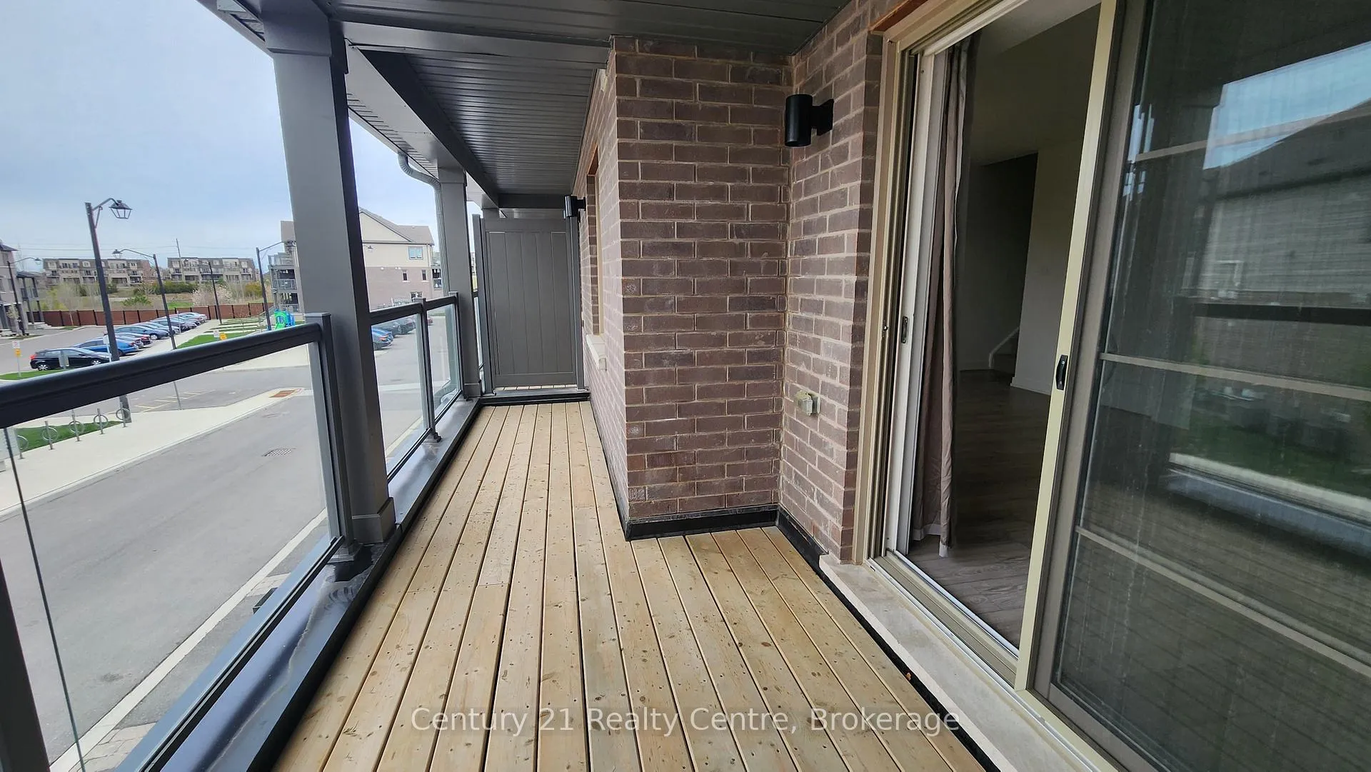 Photo 7 of 191 West Oak Trail, Kitchener, Rosenburg — HOMEH