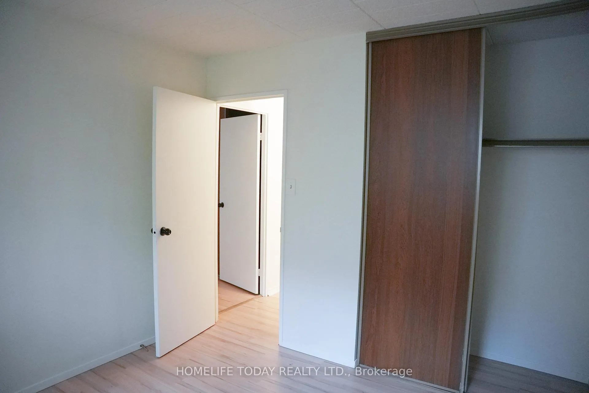 Photo 10 of Unit 204, 71 Vanier Drive, Kitchener, Rockway — HOMEH