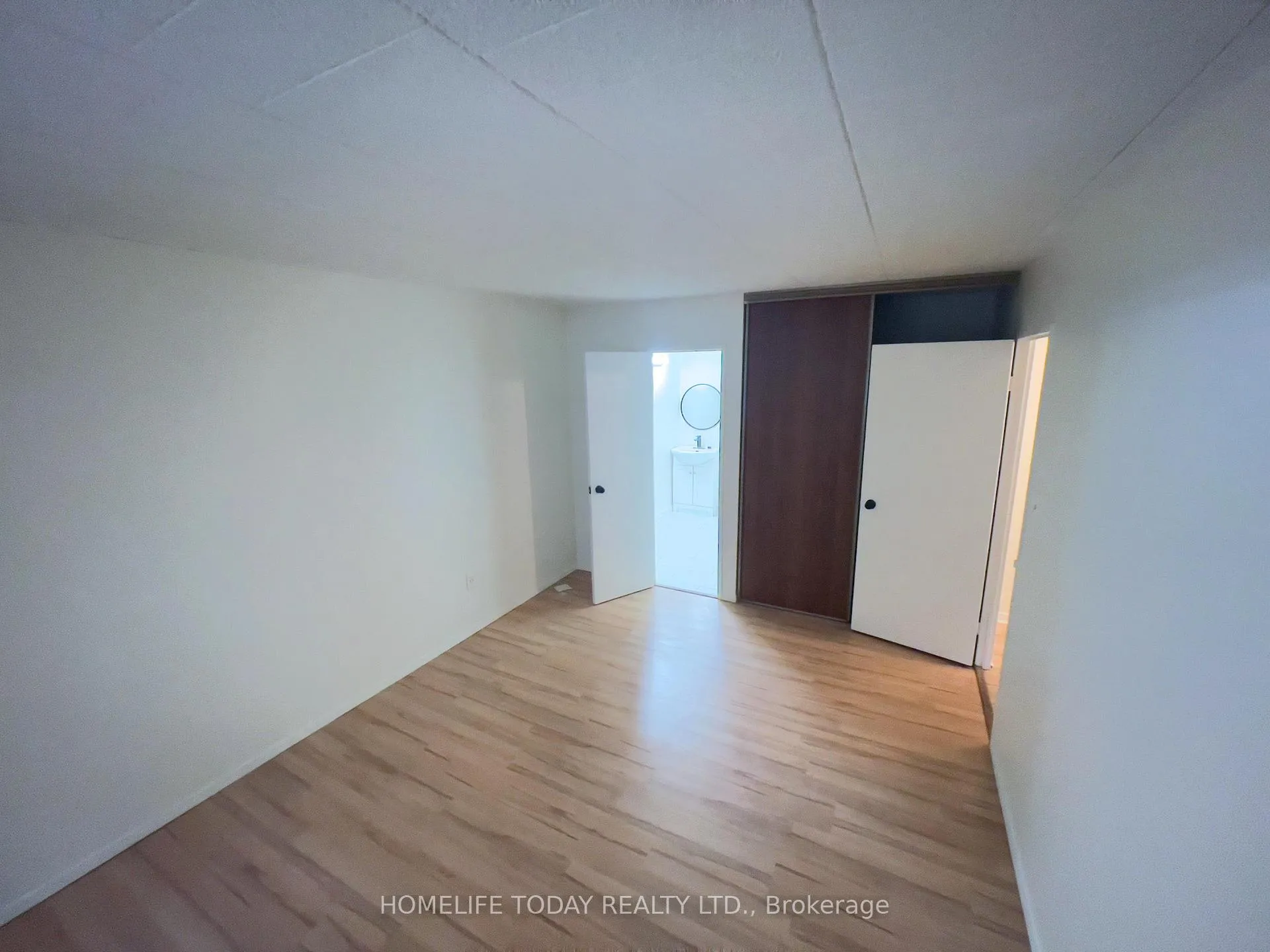 Photo 11 of Unit 204, 71 Vanier Drive, Kitchener, Rockway — HOMEH