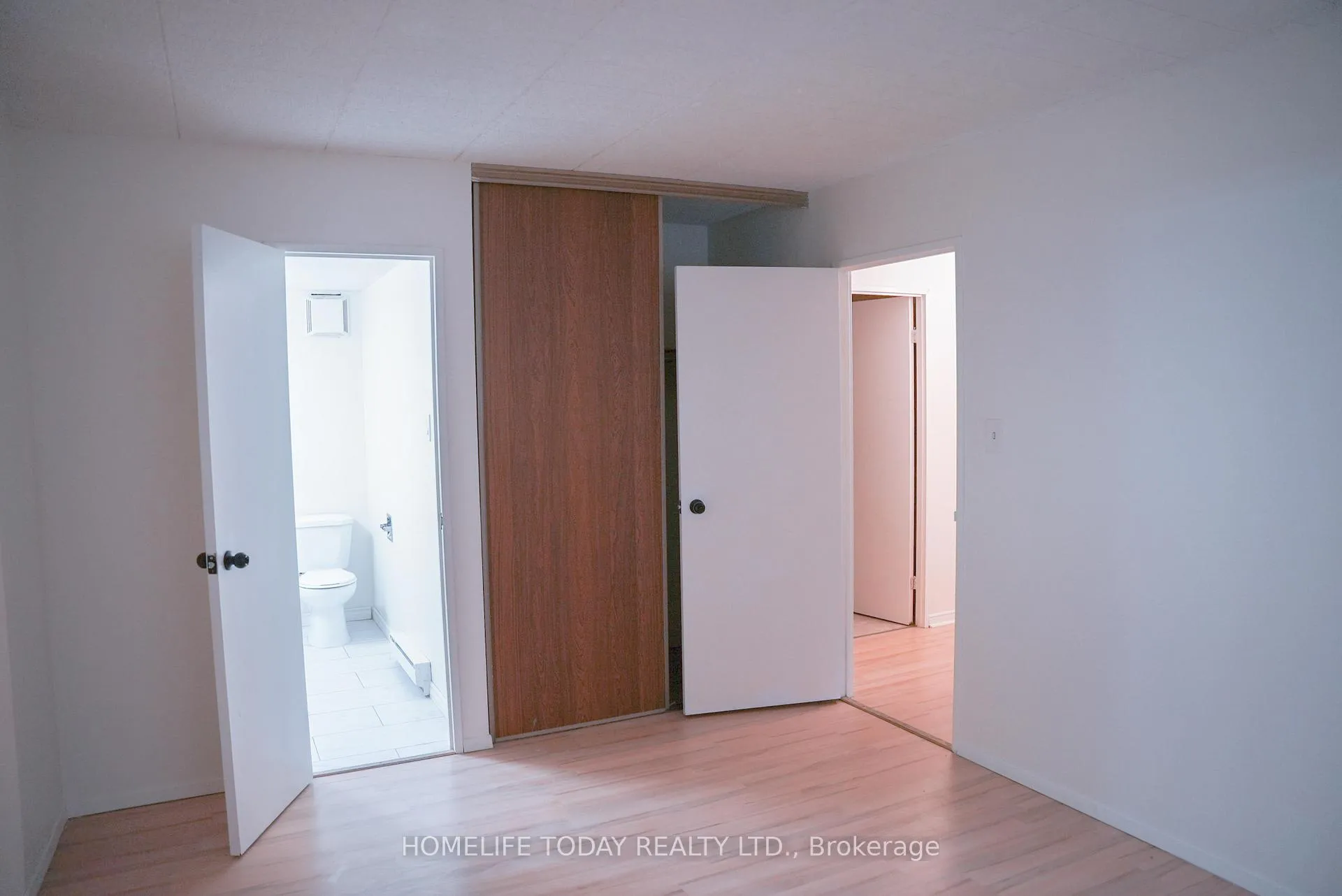 Photo 12 of Unit 204, 71 Vanier Drive, Kitchener, Rockway — HOMEH